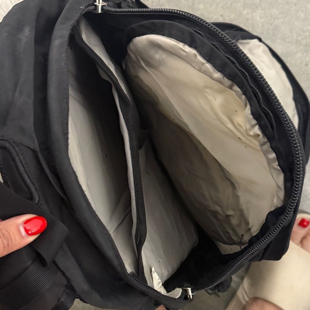 The North Face Recon Backpack in Black - Picture 3 of 4